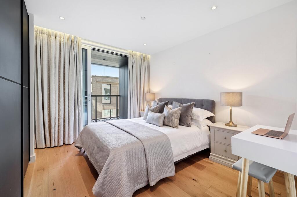 Apartment in London, City of Westminster - More