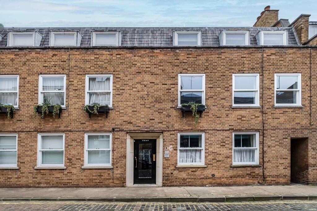 Main image of property: Weymouth Mews, London, W1G