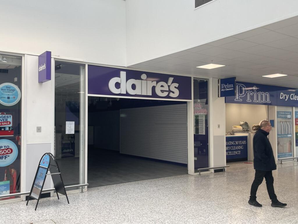 Main image of property: Former Claire's Unit, Asda Mall, Lower Earley District Centre, Lower Earley, Reading, Berkshire, RG6 5TT