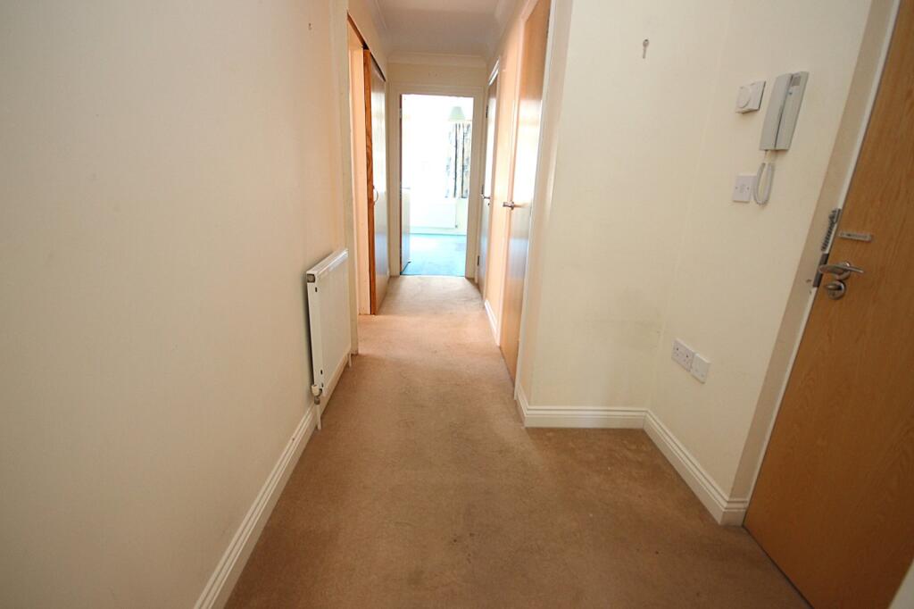 Apartment in Dorset, Bournemouth, Christchurch and Poole - View 6