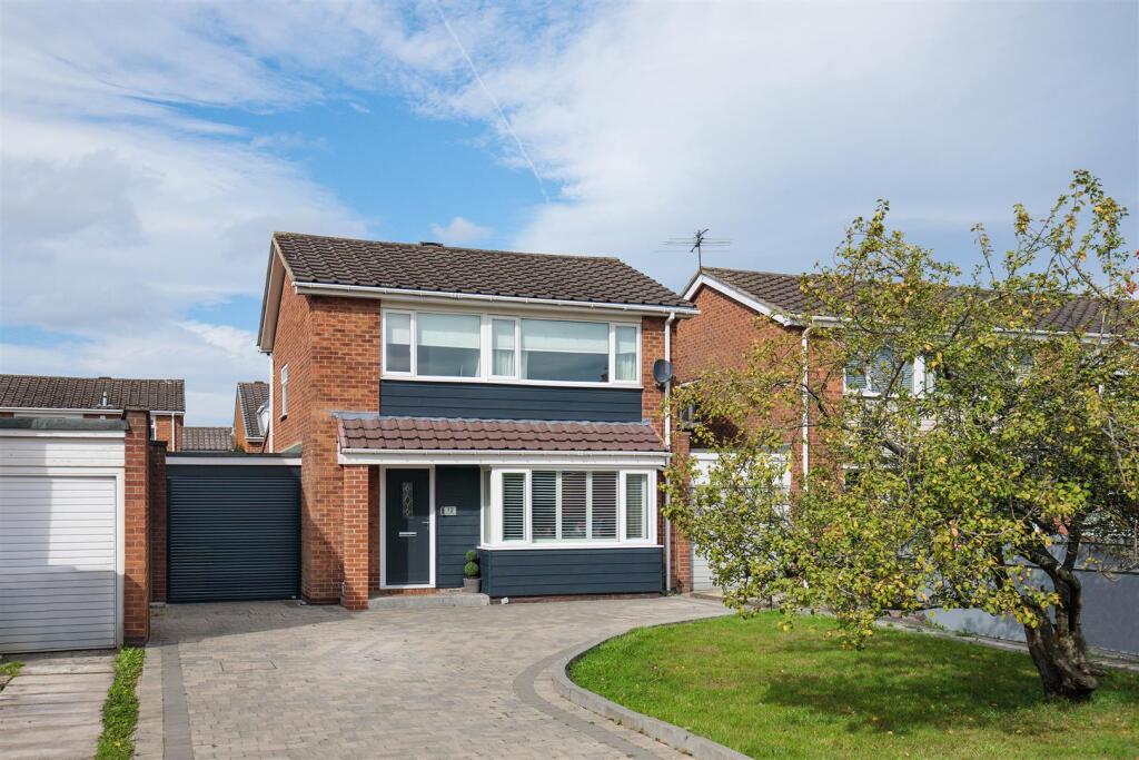 3-bed detached on Highfield Place, Brunswick Green, NE13, £320,000