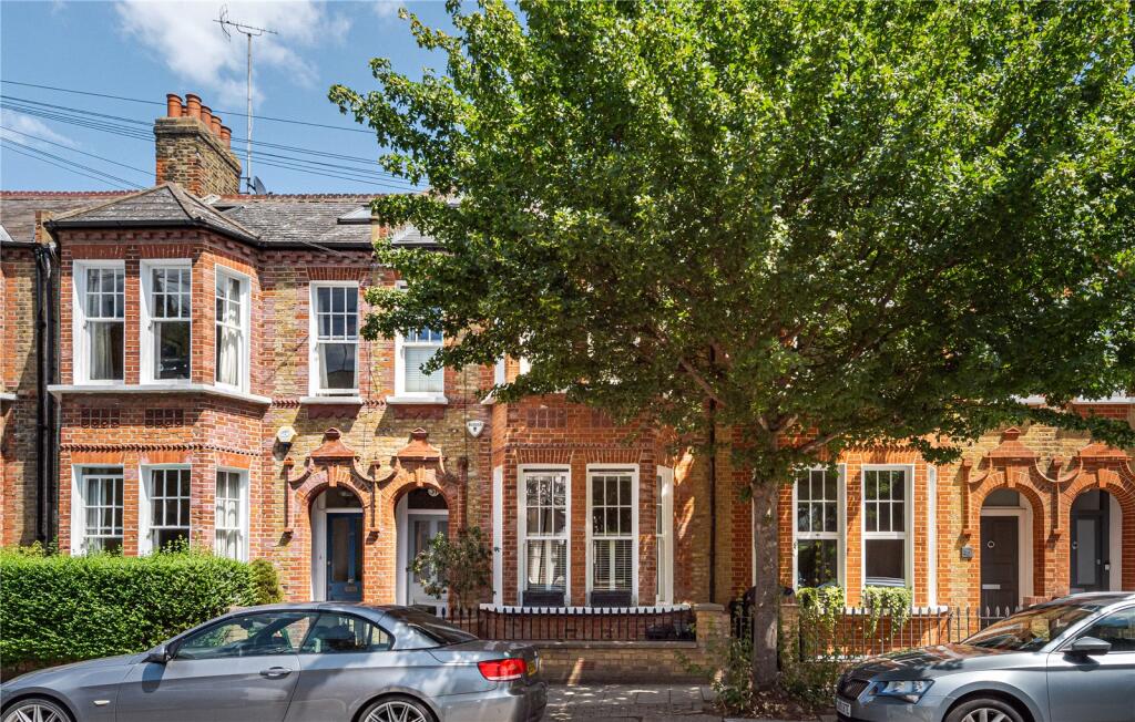 5-bed terraced on Worfield Street, London, SW11, £2,800,000