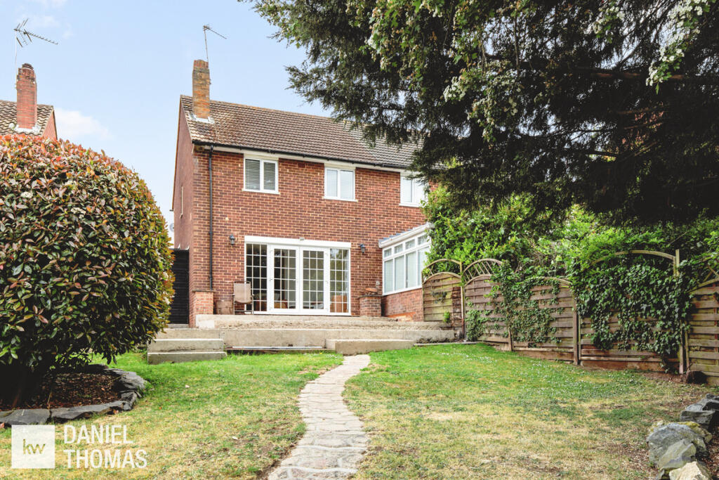 House in Epping Forest, Waltham Abbey - View 2