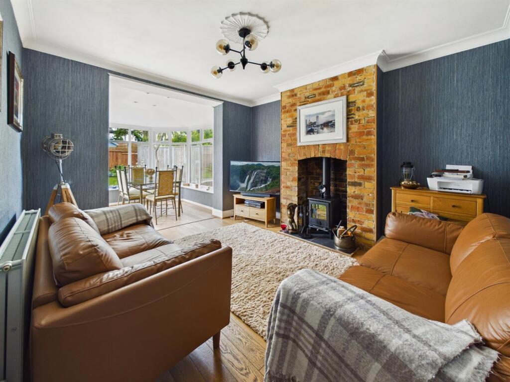 Ivanhoe, Whitley Bay photo 4