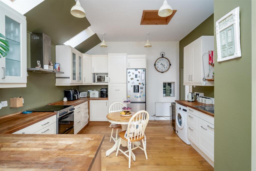 House in Galashiels - More