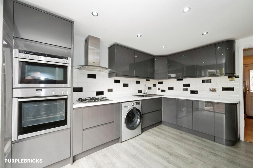 House in London - View 5