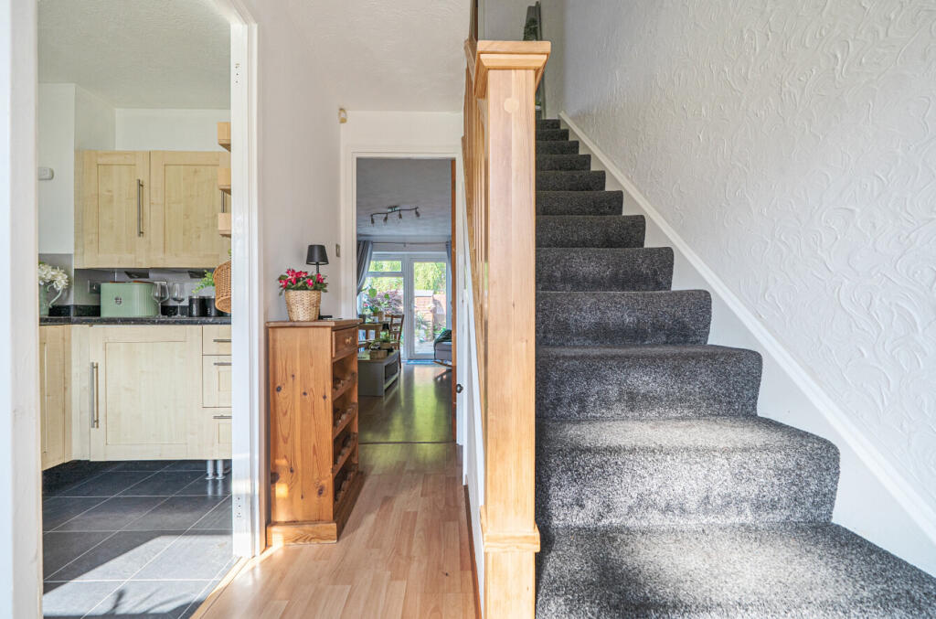 House in Havant, Waterlooville - More