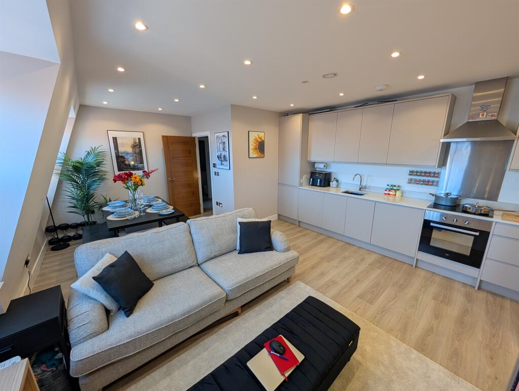 Additional image 3 of Stonehills, WELWYN GARDEN CITY