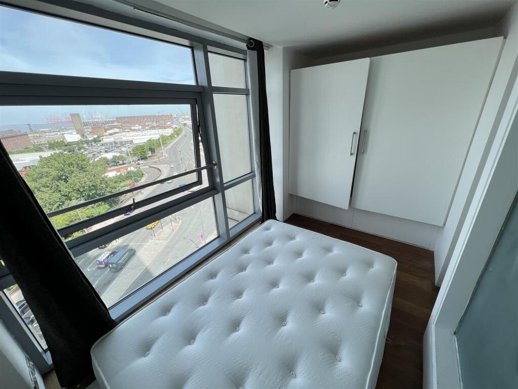 Apartment in Liverpool - View 4