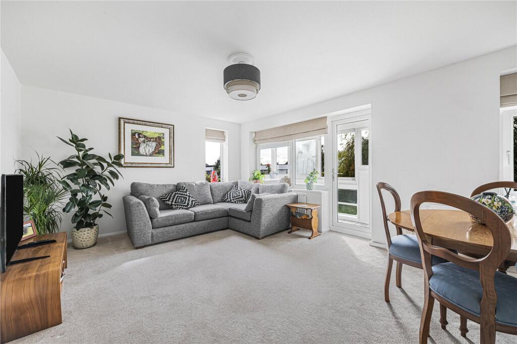 Main image of property: Skeyne Drive, Pulborough, West Sussex, RH20