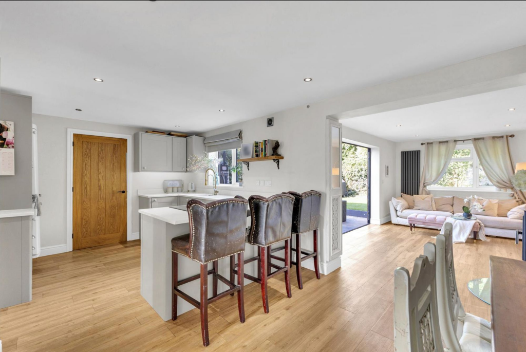 Flatts Close, Ibstock, LE67 photo 2