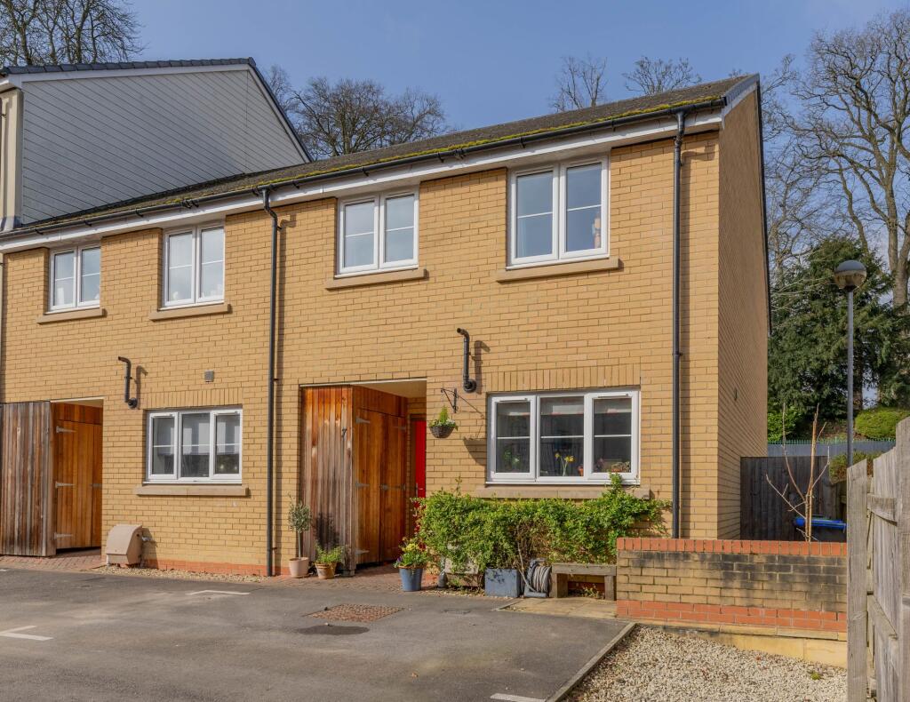 Main image of property: Cole Close, Malmesbury, SN16