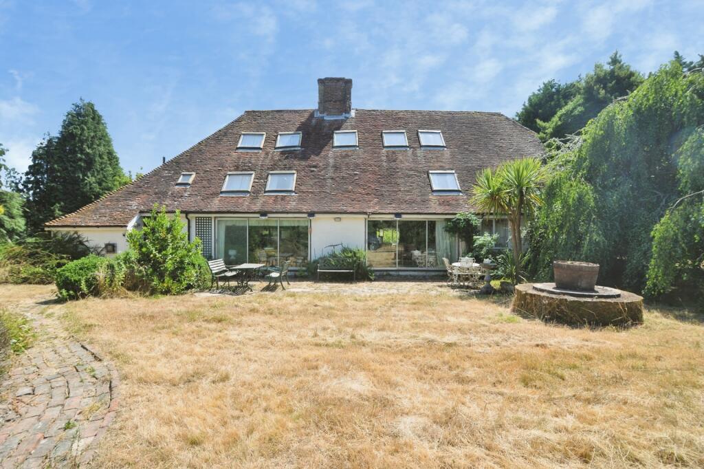 Main image of property: Broad Street, Icklesham, Winchelsea, East Sussex, TN36