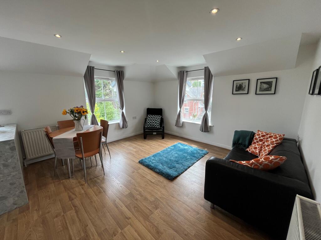 Apartment in Bournemouth - View 3