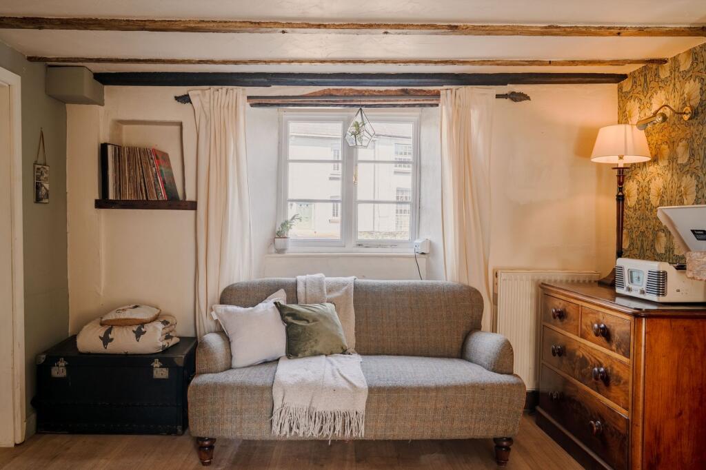 House in East Devon, Woodbury - View 3