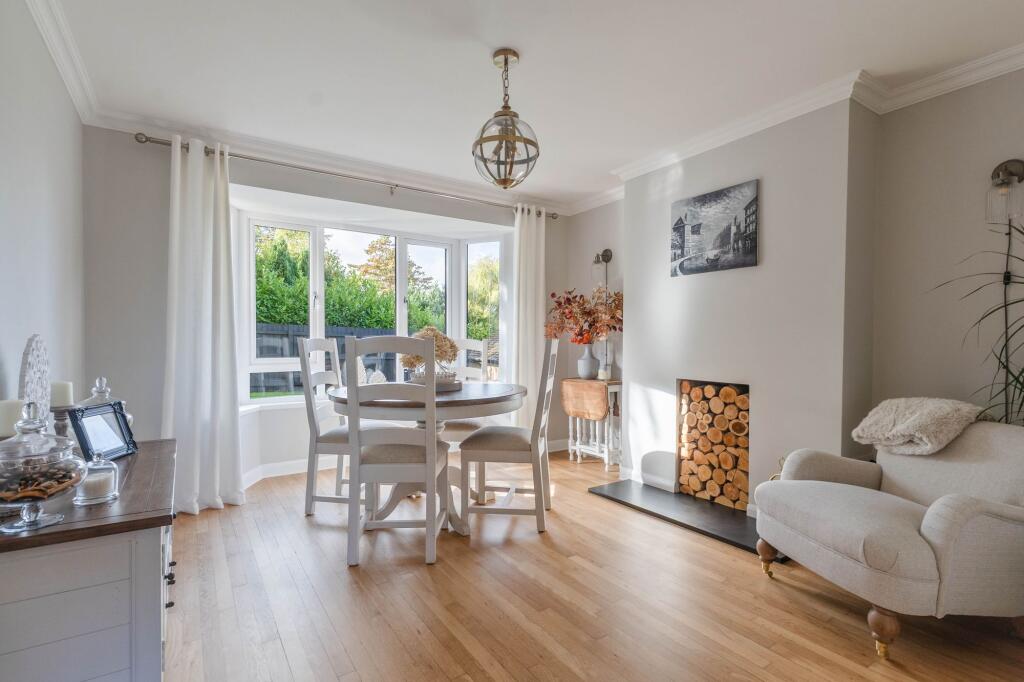 House in Newport - View 3