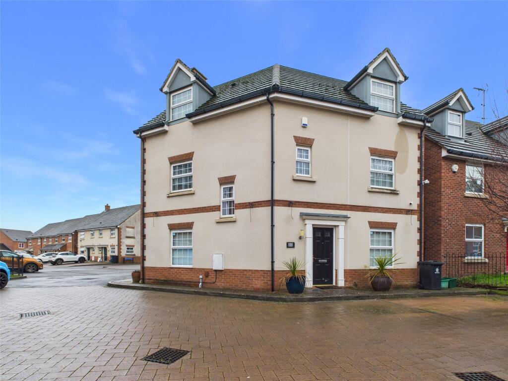 Main image of property: Mona Avenue Kingsway, Quedgeley, Gloucester, Gloucestershire, GL2