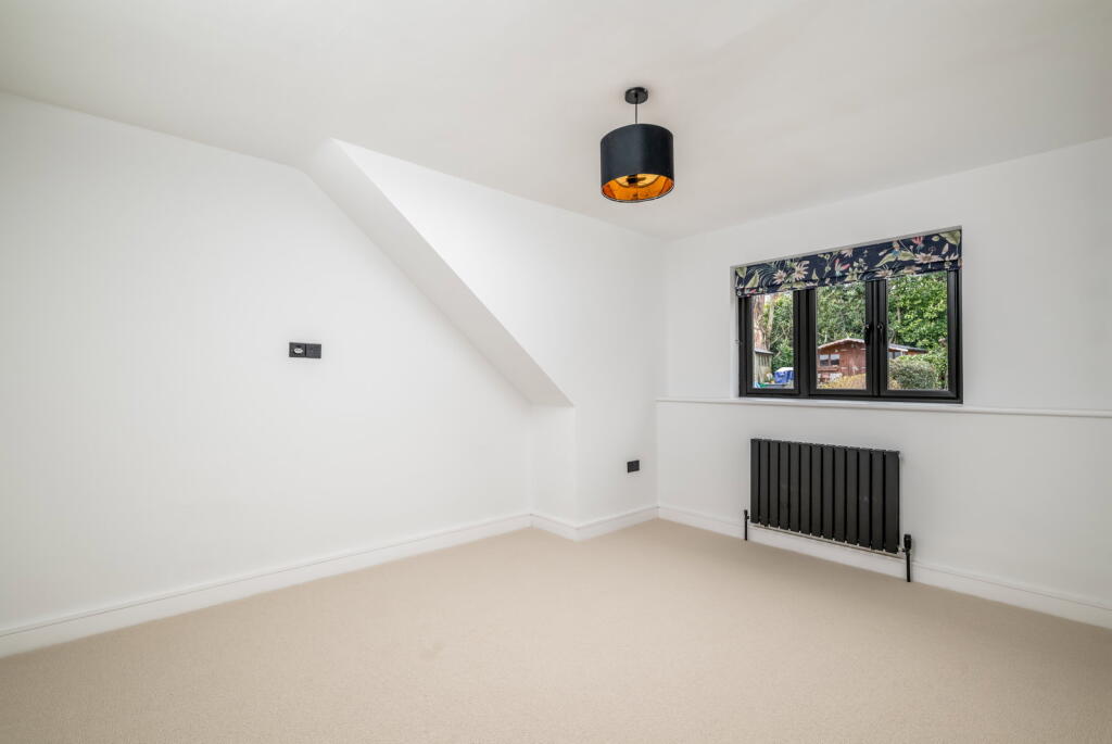 Additional image 32 of Park Rise Close, Harpenden, Hertfordshire, AL5 3AW