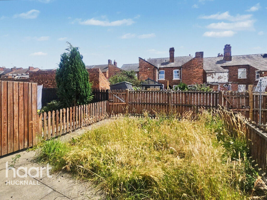 House in Broxtowe, Eastwood - View 6