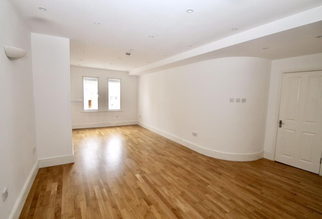 Sadler Street, Wells photo 5