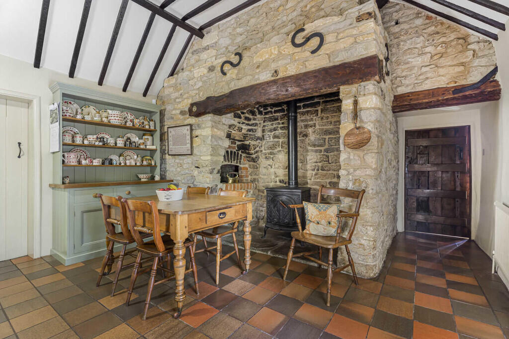 House in South Oxfordshire, Great Haseley - View 3