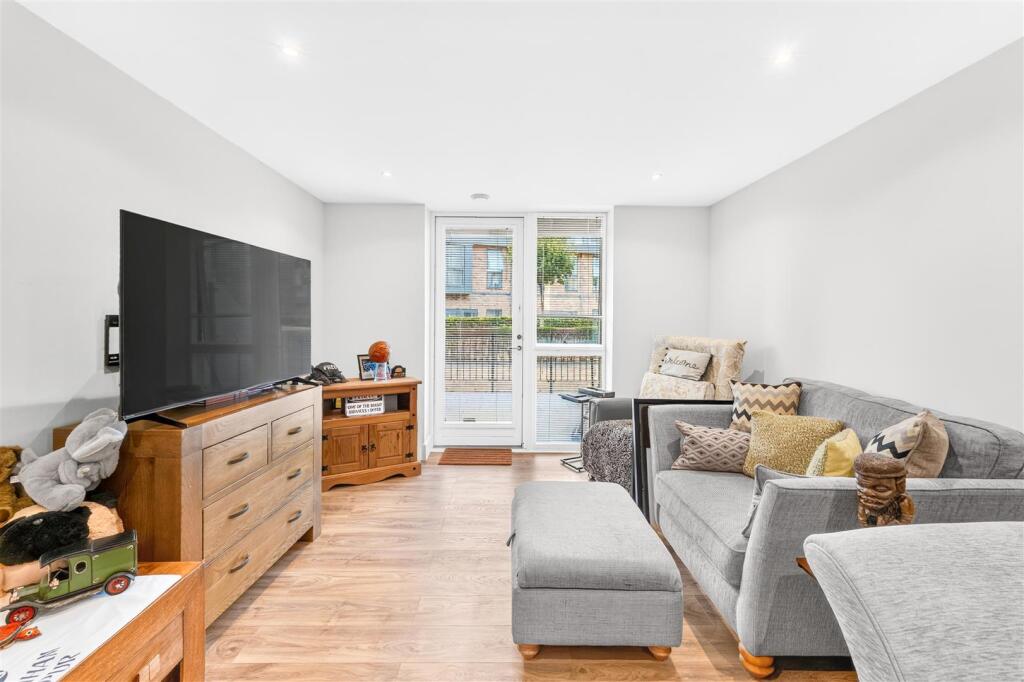 Apartment in London - View 2