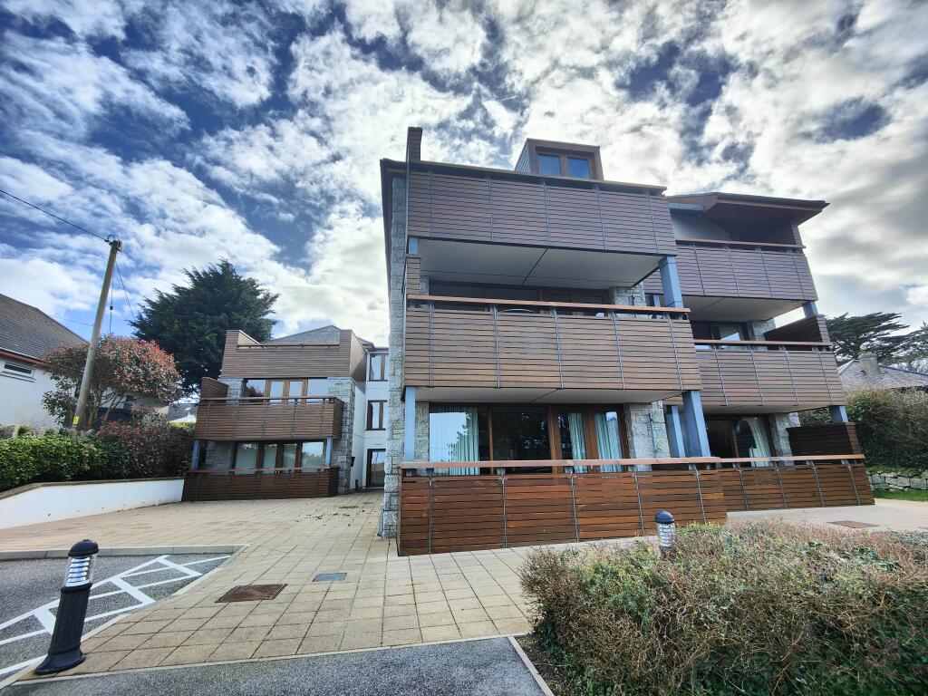 Main image of property: Maenporth