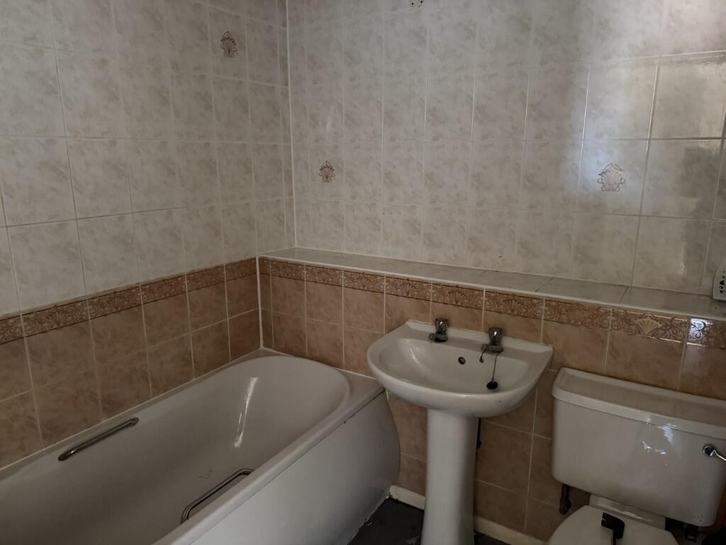 Apartment in South Kesteven, Grantham - More