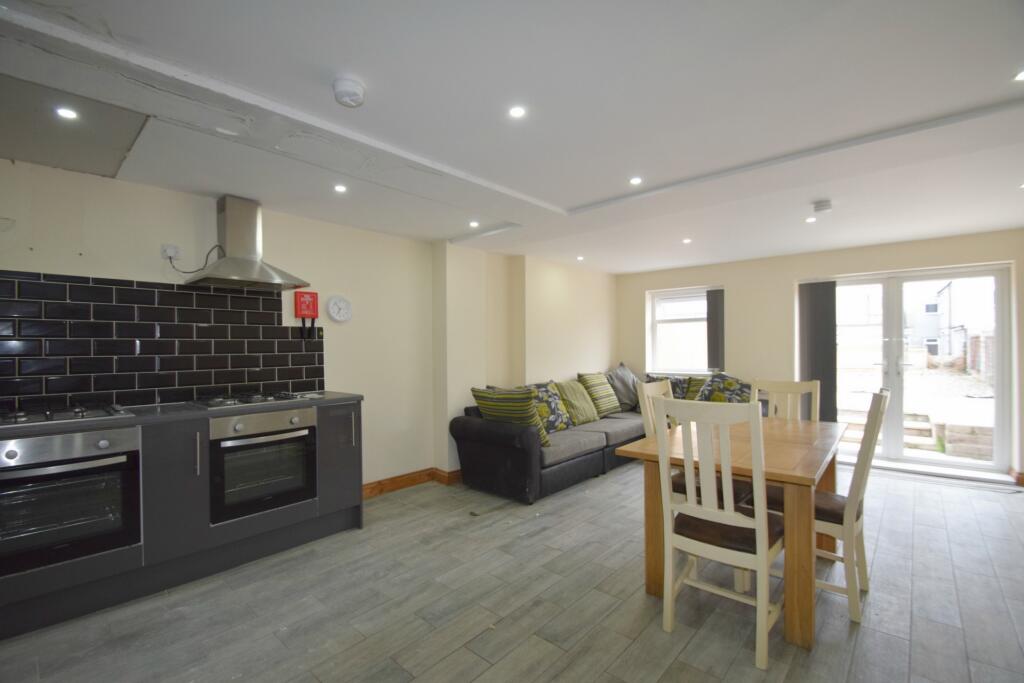 House in Cardiff, Maindy, Cathays - View 3
