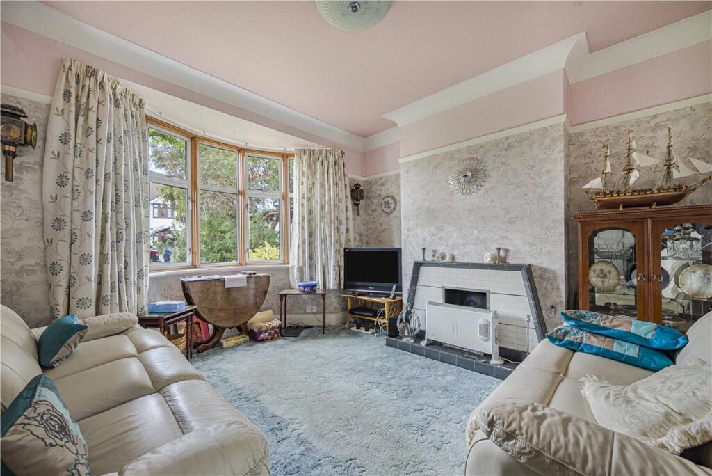 House in Orpington, Broom Hill, Goddington - View 2