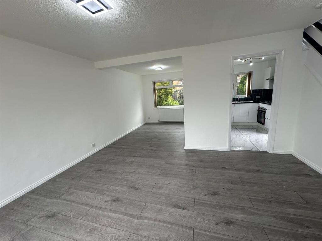 House in Mid Suffolk, Stowmarket - View 3