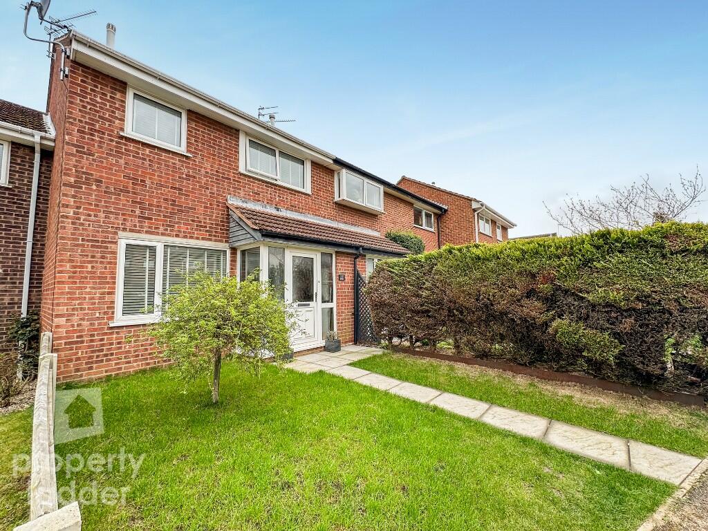3-bed terraced on Chestnut Avenue, Spixworth, NR10, £240,000