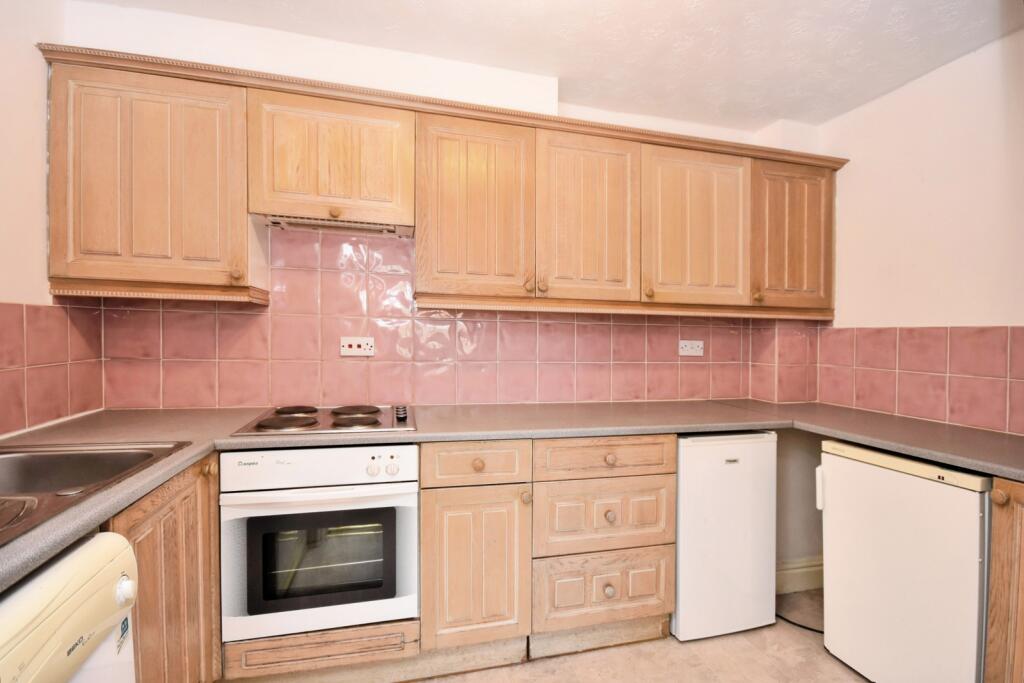 Apartment in Hemel Hempstead - View 4