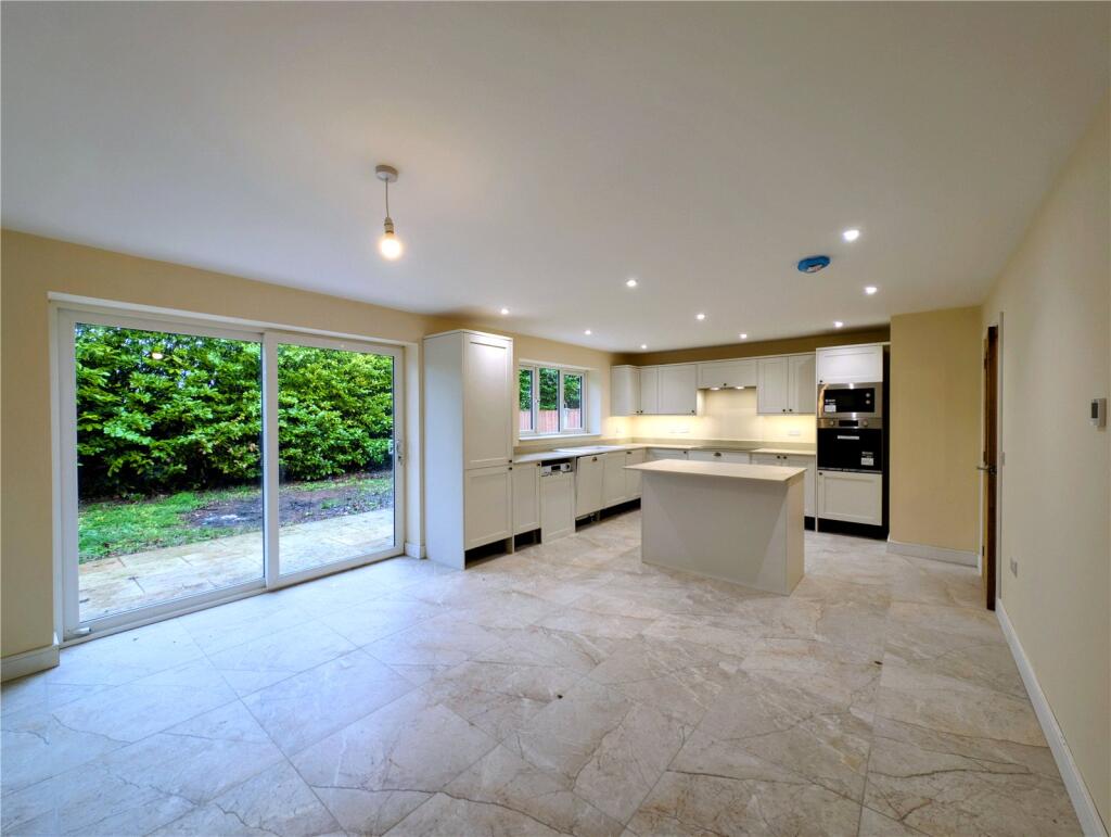 Granary Court, Shenstone, Kidderminster, Worcestershire, DY10 photo 2