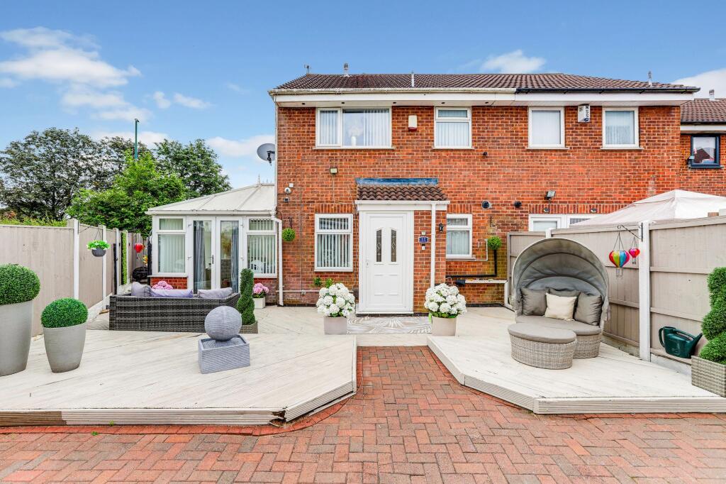 House in Nottingham, Crabtree Farm Estate, Hempshill Vale - View 4