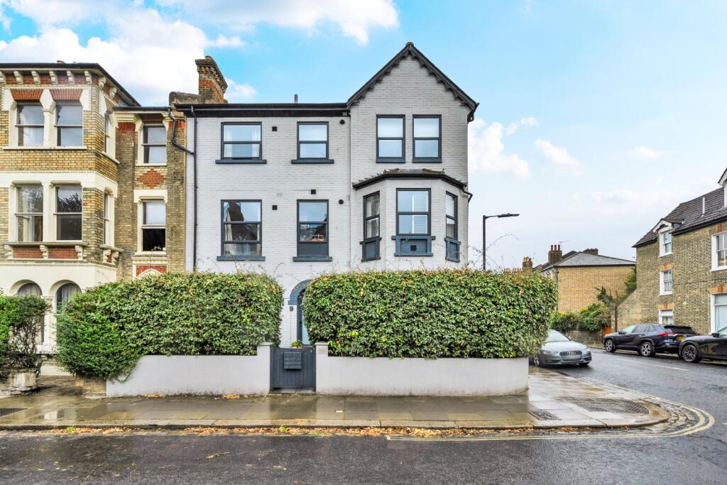 Main image of property: Oakhurst Grove, East Dulwich, London, SE22
