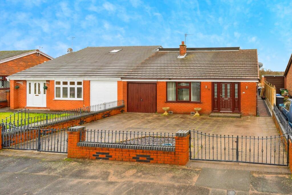 Main image of property: Melrose Avenue, Burtonwood, Warrington, Cheshire, WA5