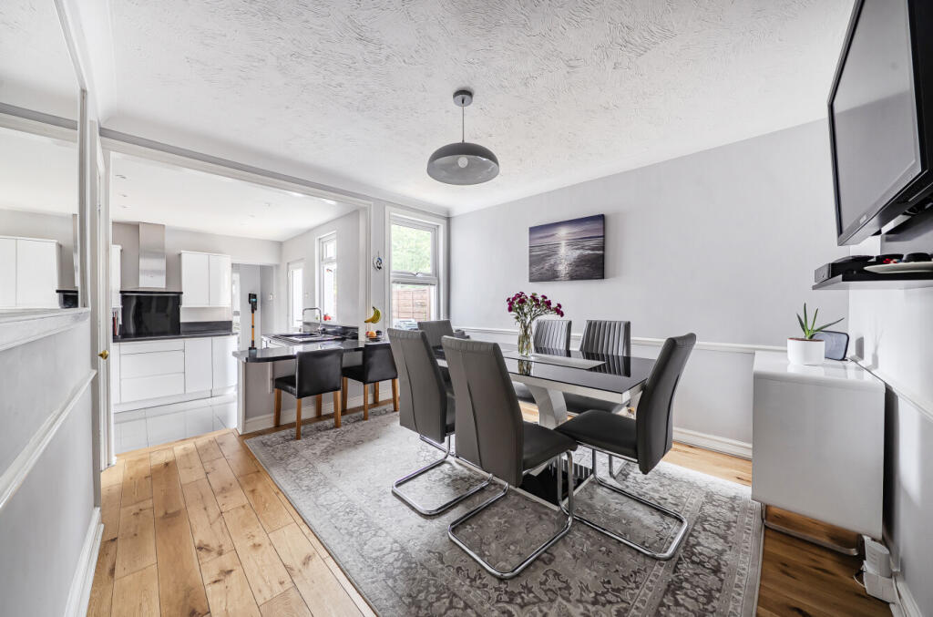 Recreation Road, Tilehurst, Reading – pohled 4