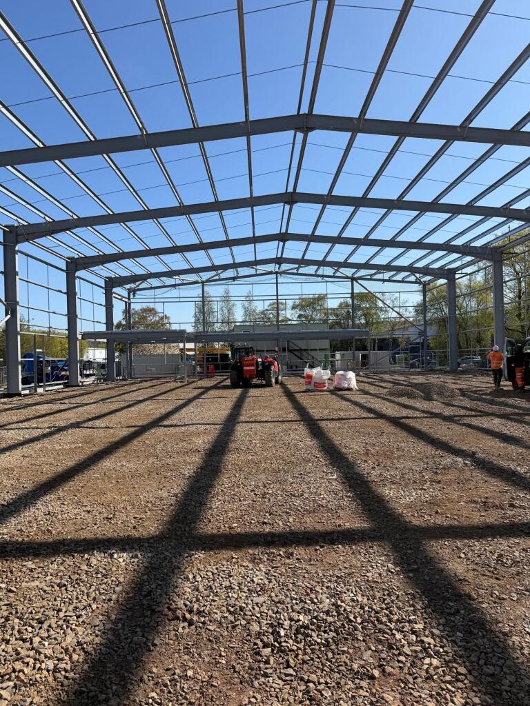 Main image of property: Unit I70 Queensway North, Team Valley Trading Estate, Gateshead, Tyne & Wear NE11
