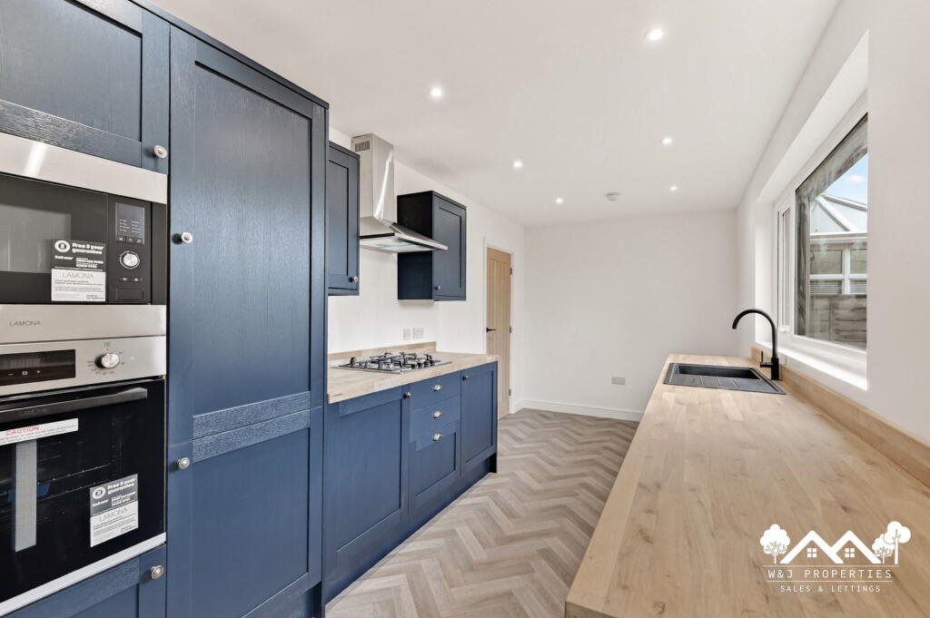 Ivinson Road, Darwen, BB3 0EN photo 3