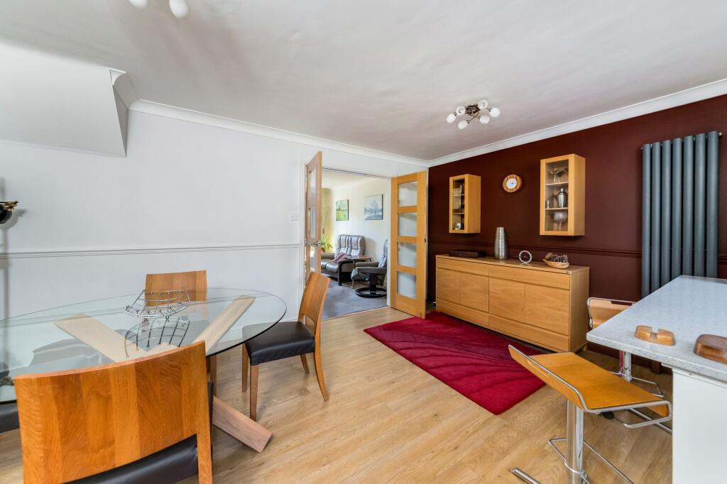 House in Vale of White Horse, Peachcroft, Abingdon on Thames - More
