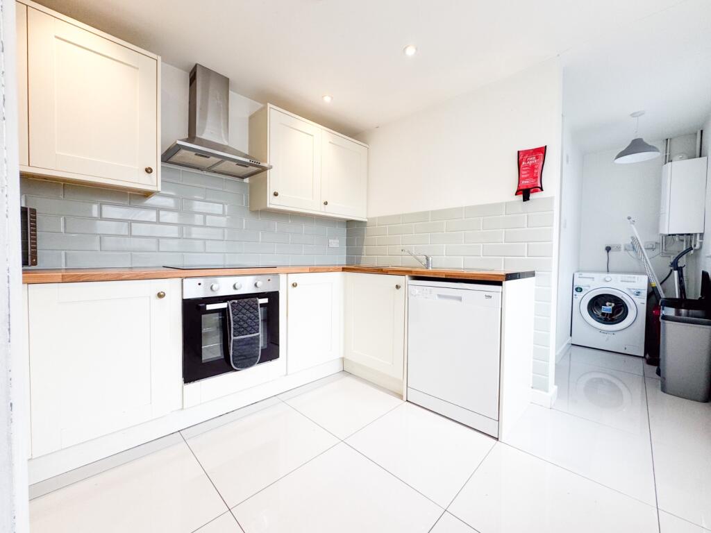 House in Cardiff, Cathays - View 2