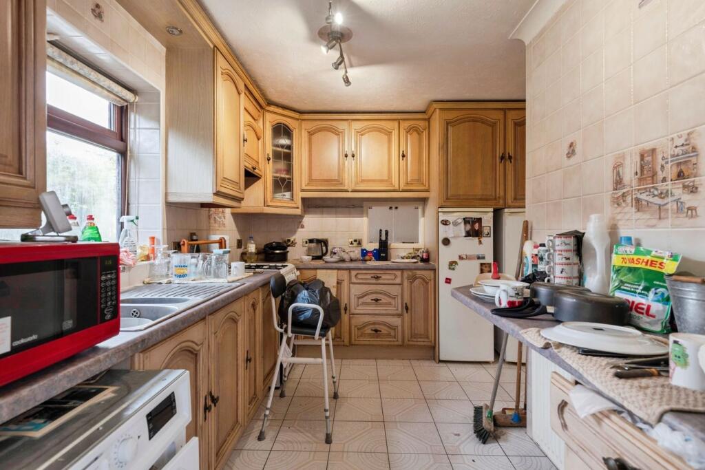 House in Stevenage, Stotfold - View 4