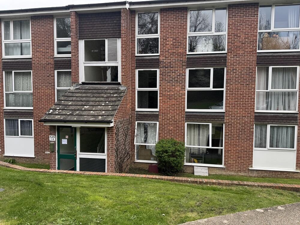 Main image of property: Southcote Road, Reading, Berkshire