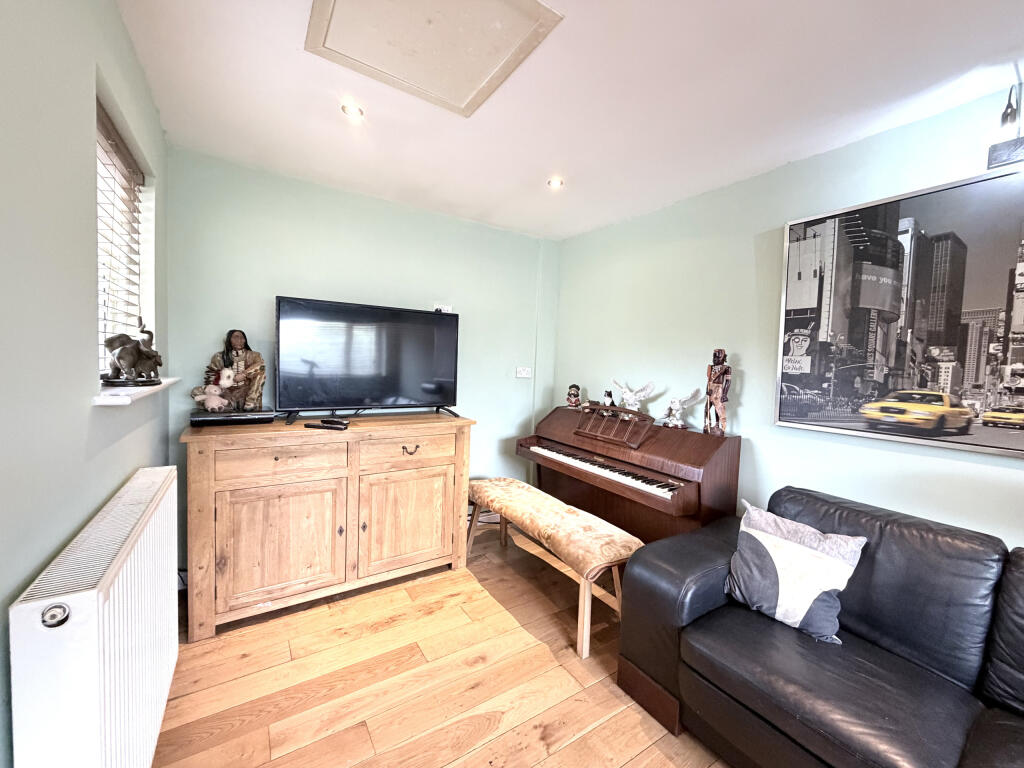 House in Cardiff - View 5