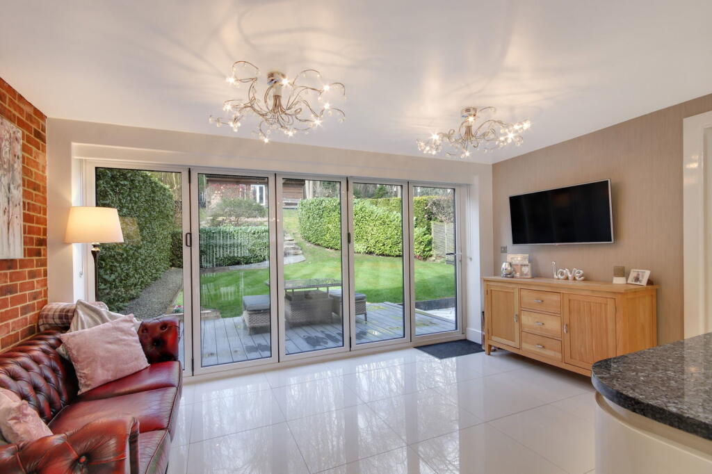 House in Gravesham, Meopham - View 4