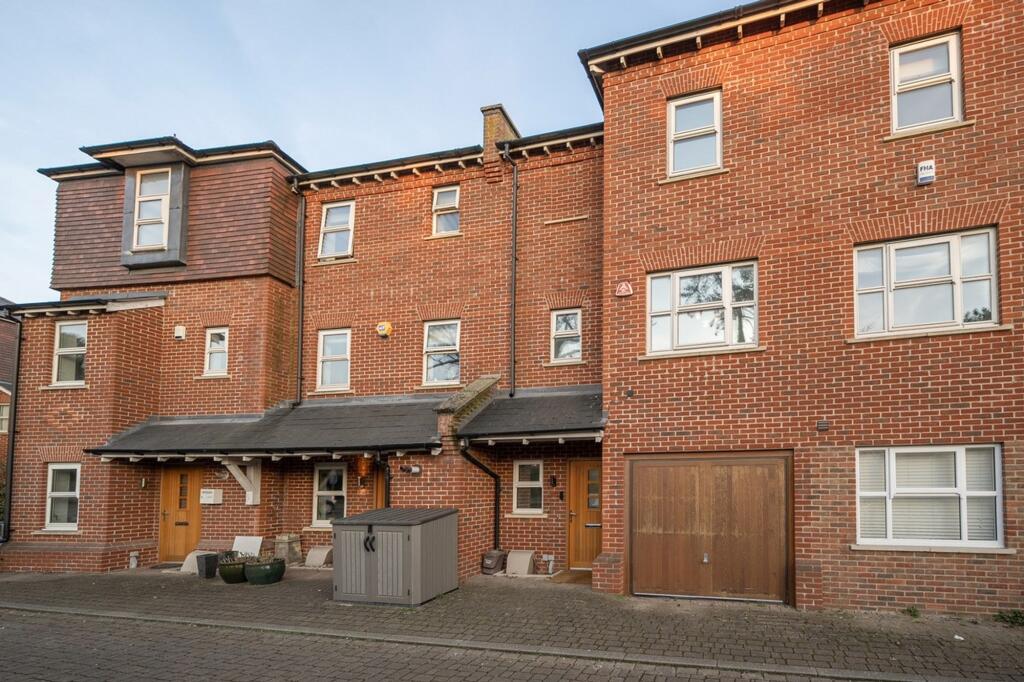 Main image of property: Adam Close, London, NW7