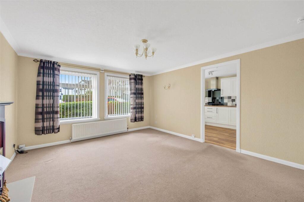16 Grampian Gardens, Dyce, Aberdeen, AB21 7LF photo 4