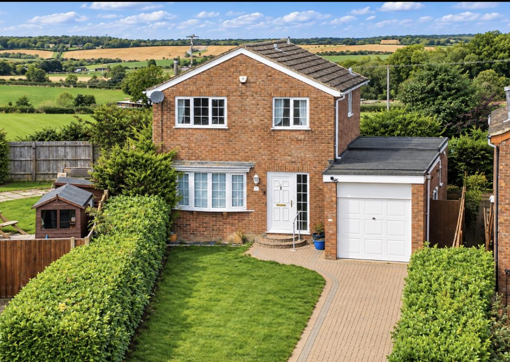 Main image of property: NO CHAIN - Kipton Field, Rothwell, Kettering