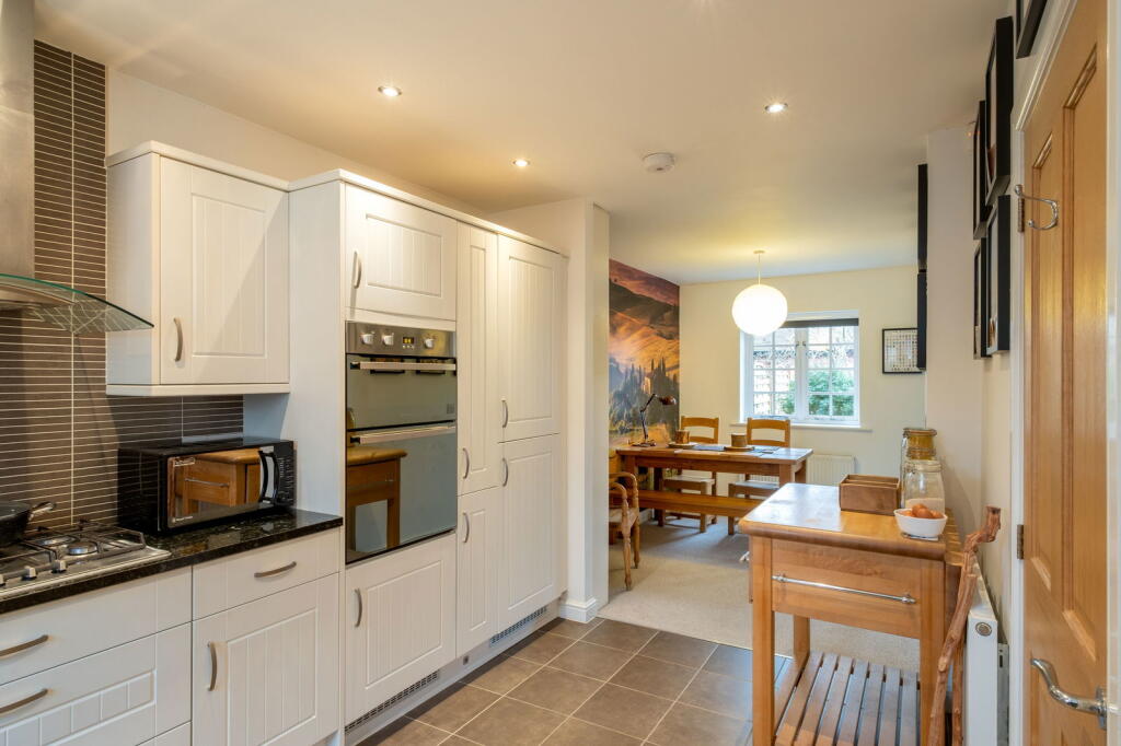 House in Rushcliffe, Gotham - View 6